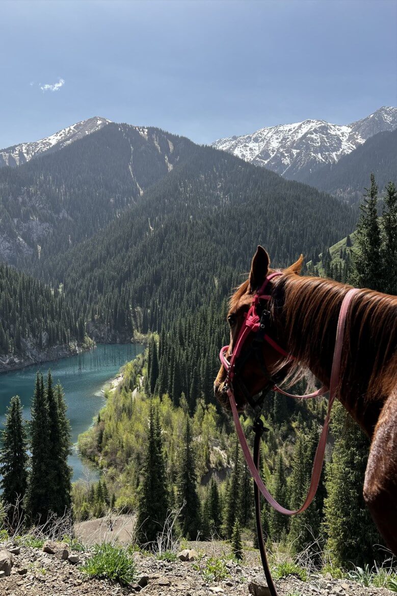 Ride around the lake on horseback